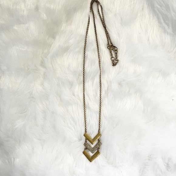 J Crew Gold Arrow Necklace - Picture 3 of 5